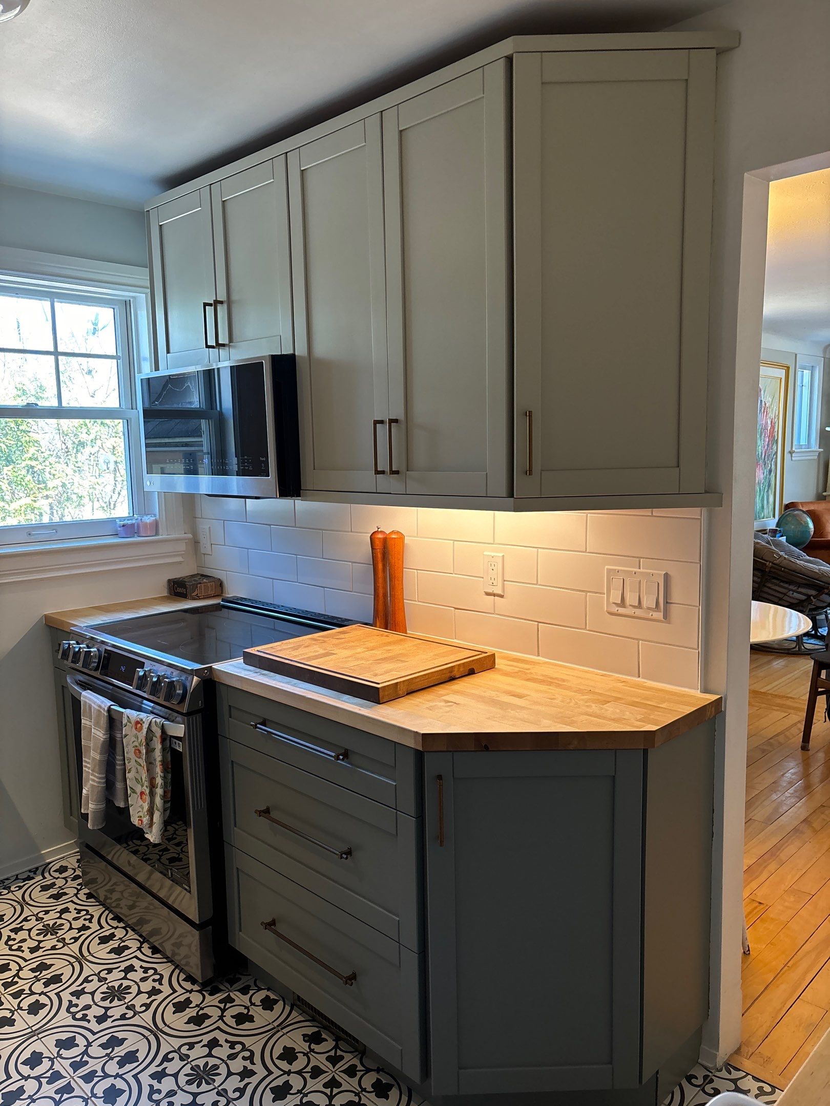 Carrie's Cabinets After